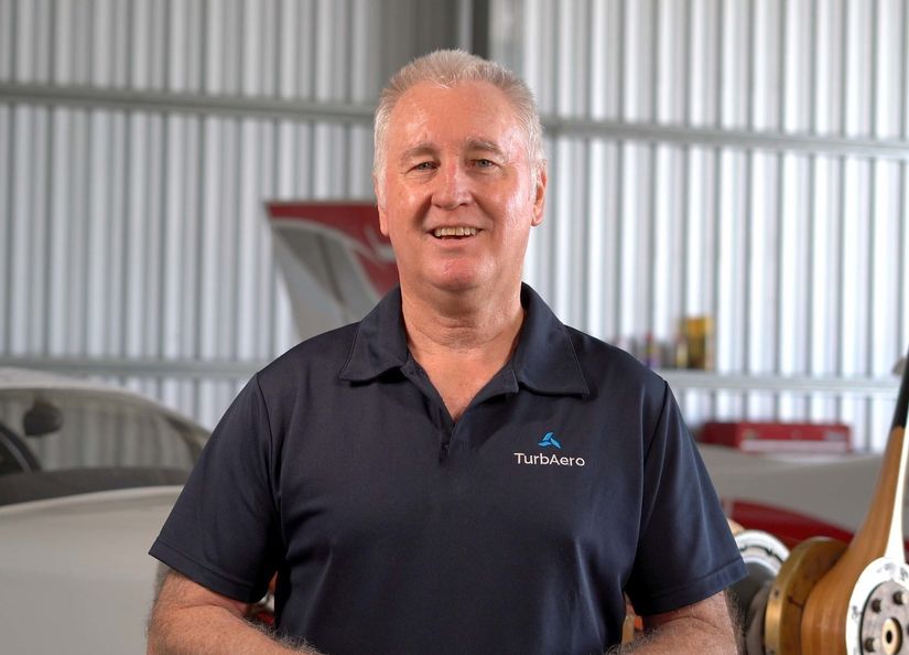 Dave Limmer in front of aircraft no mic lower res